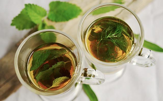 Ceaiuri din plante medicinale folosite calmant și de susținere